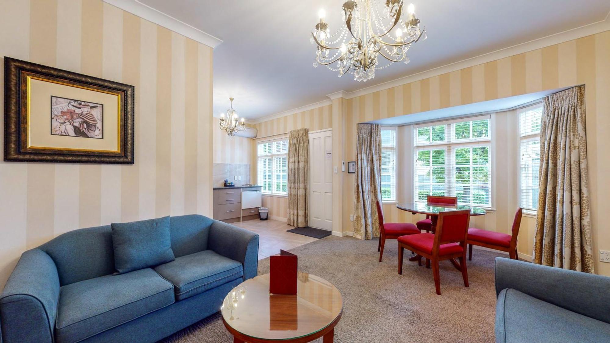 Prince's Gate Hotel 4*